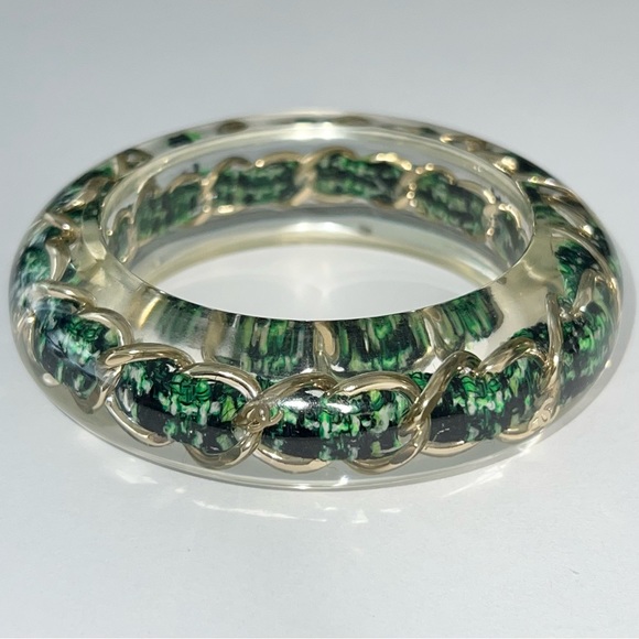 AUTH 2014 CHANEL Clear Resin Lucite Green Tweed Gold Chain Logo Bangle Bracelet - Picture 11 of 16